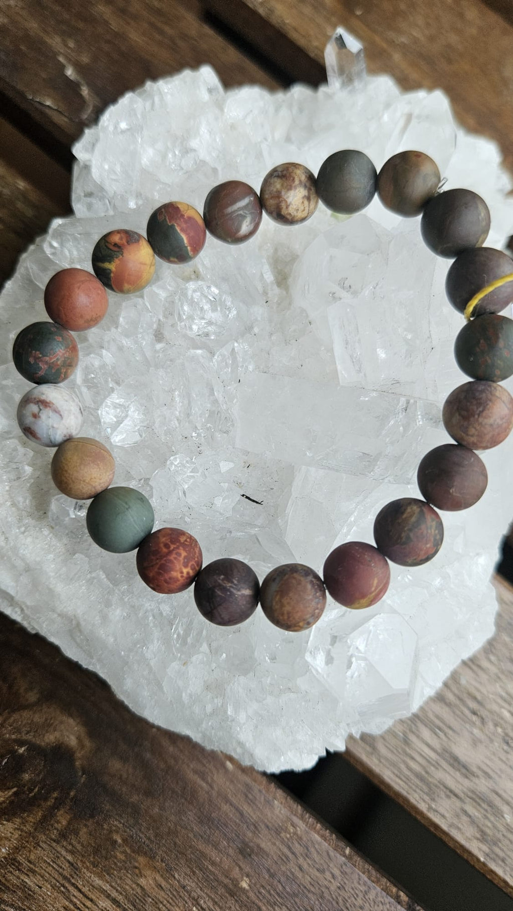 Jaspis Armband matt Naturstein Schmuck für Erdung und Balance Spirit Place Winterthur Schweiz