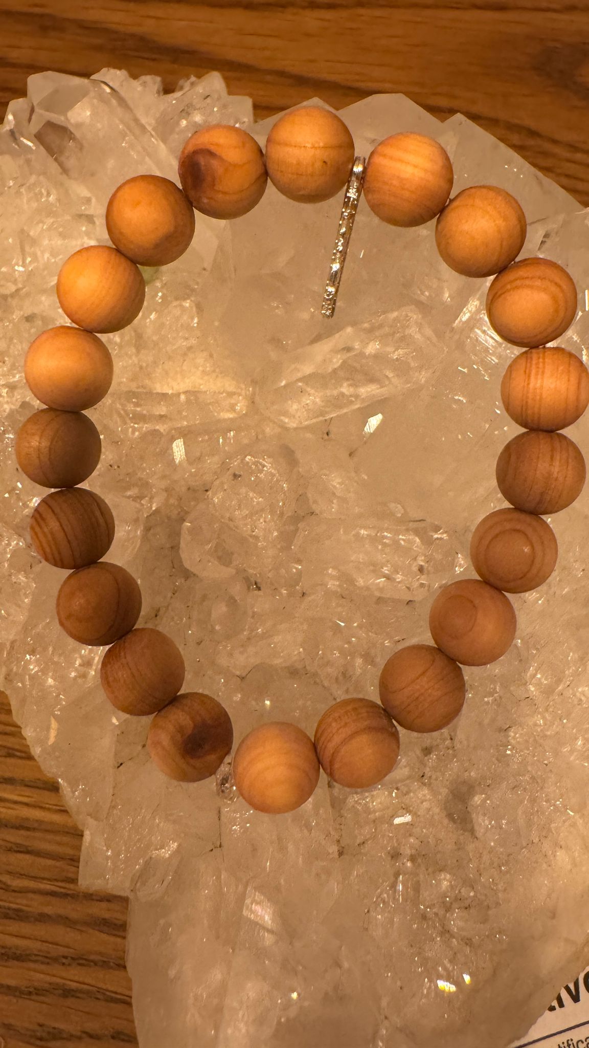 Kinderarmband – Zedernholz & Silberfeder (16 cm)