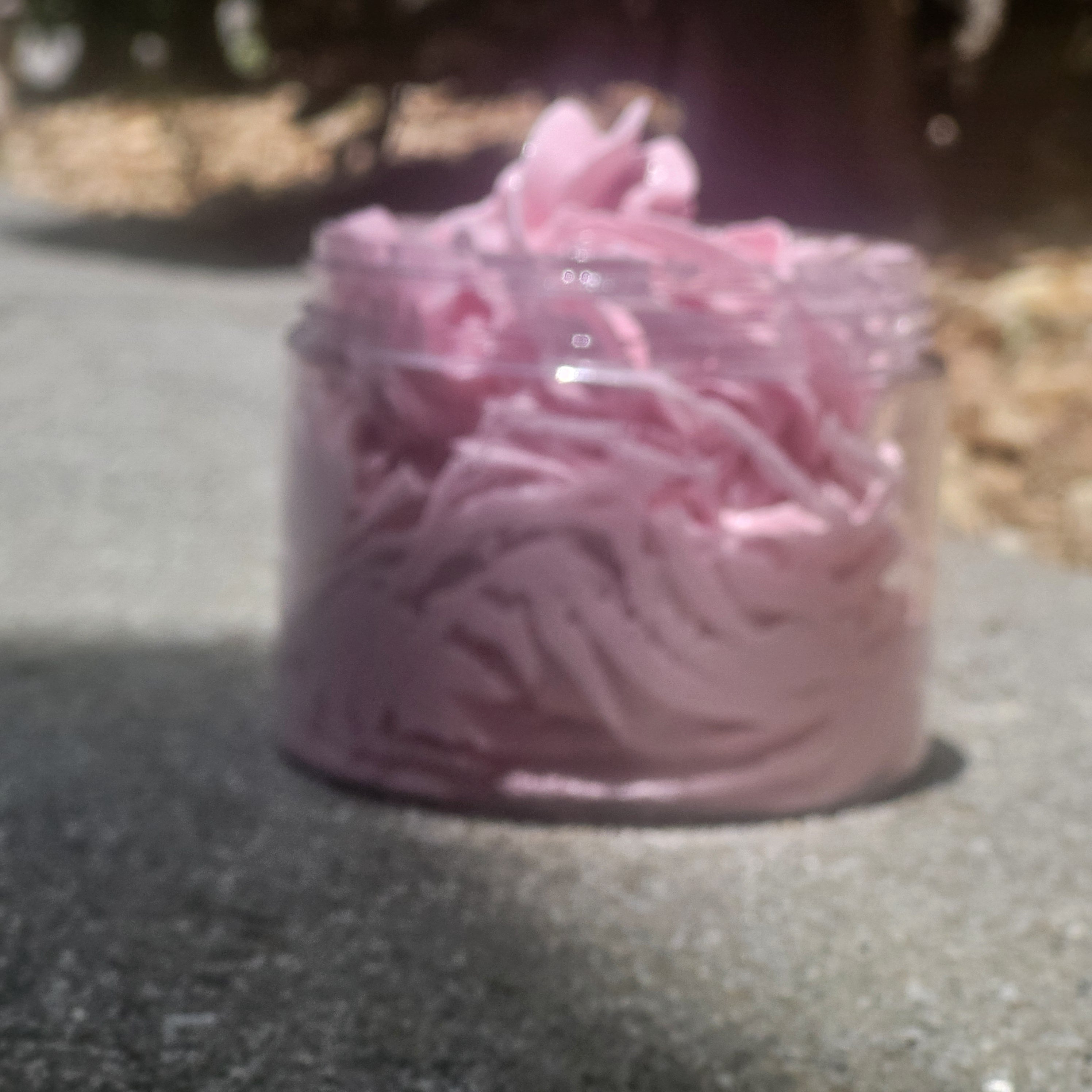 Beurre corporel végétalien infusé à la rose 12oz.